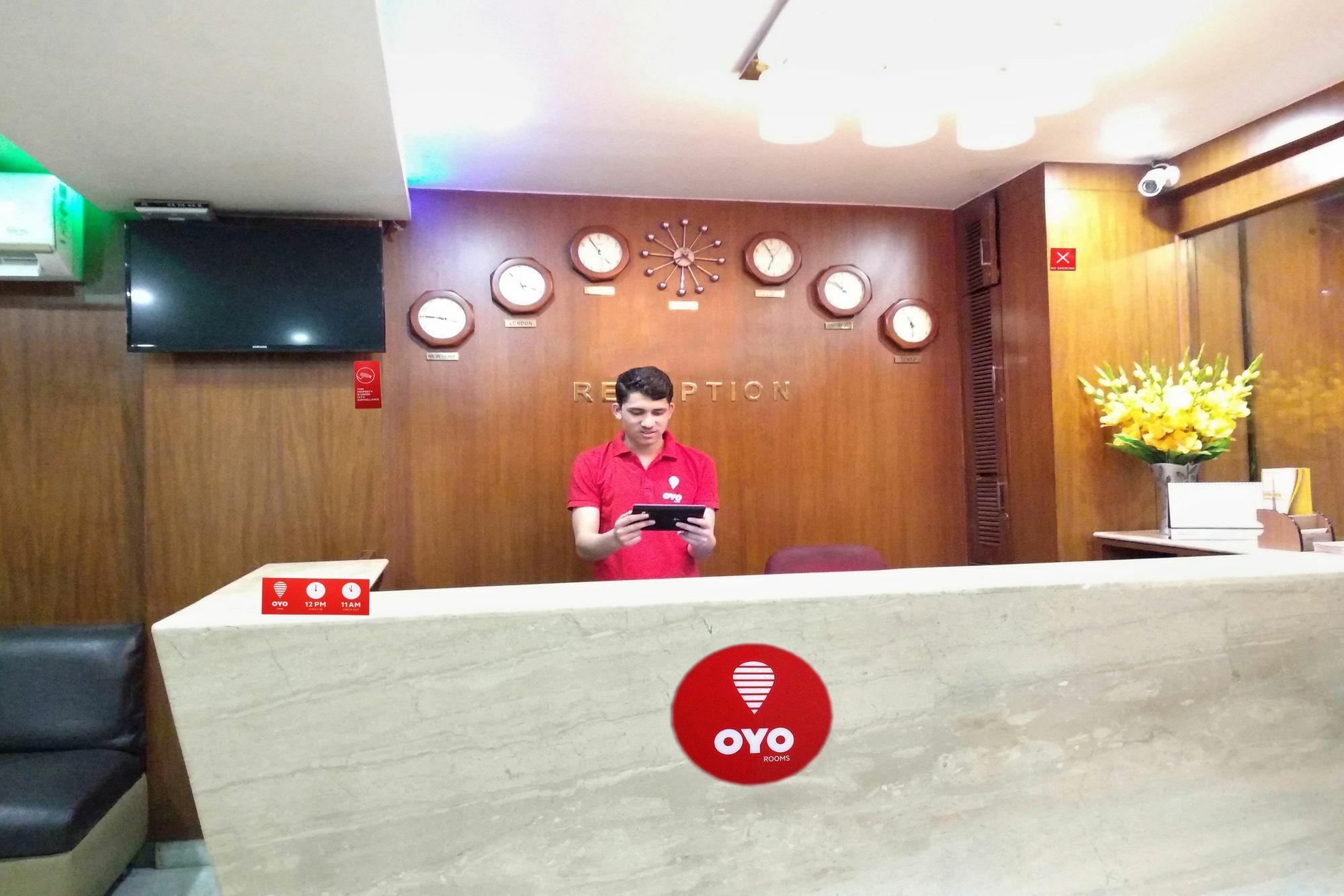 Oyo 9925 The Ocea International Hotel Bangalore Exterior photo